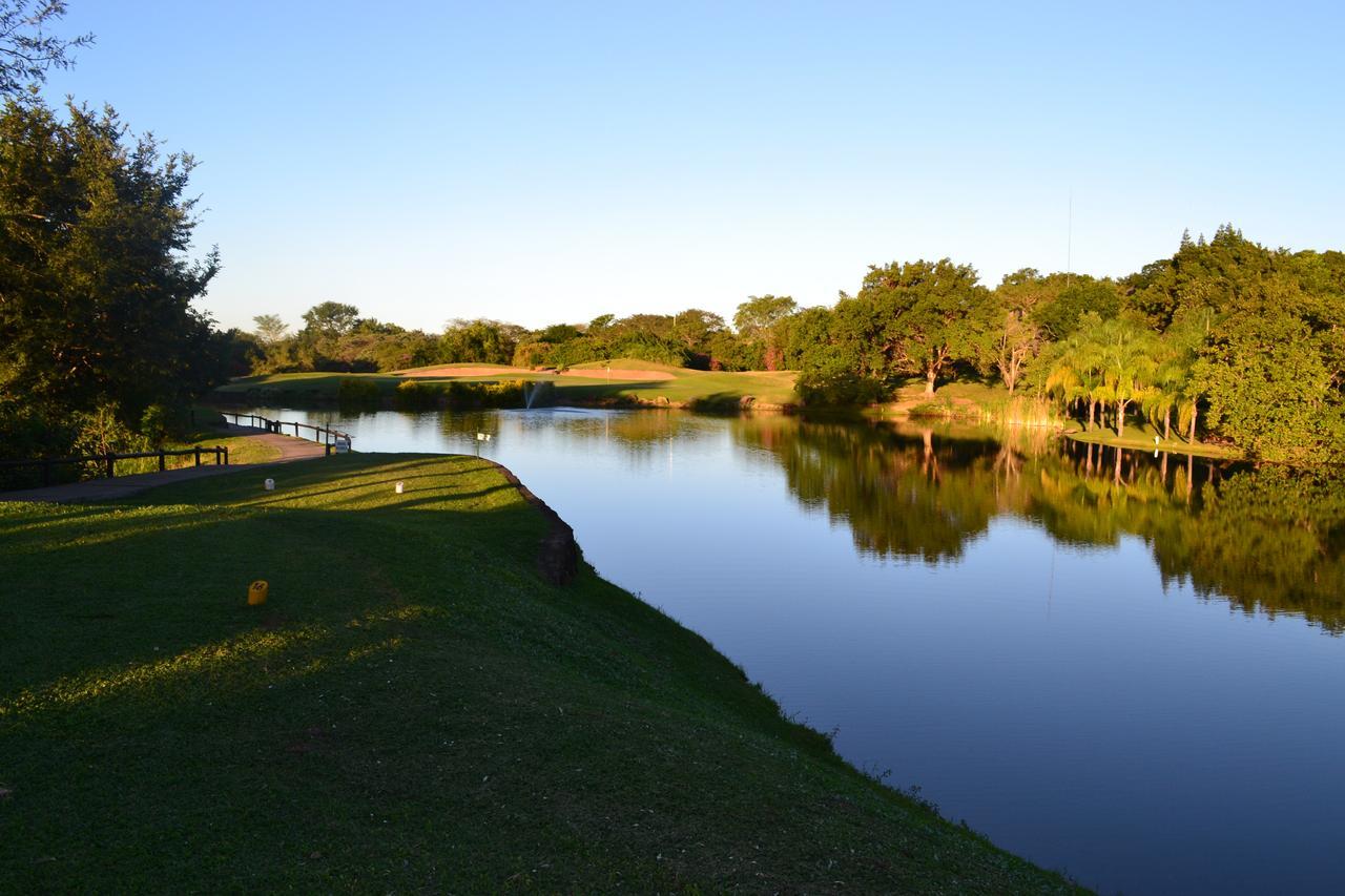 Kruger Park Lodge - Golf Safari Sa Хейзивью Экстерьер фото