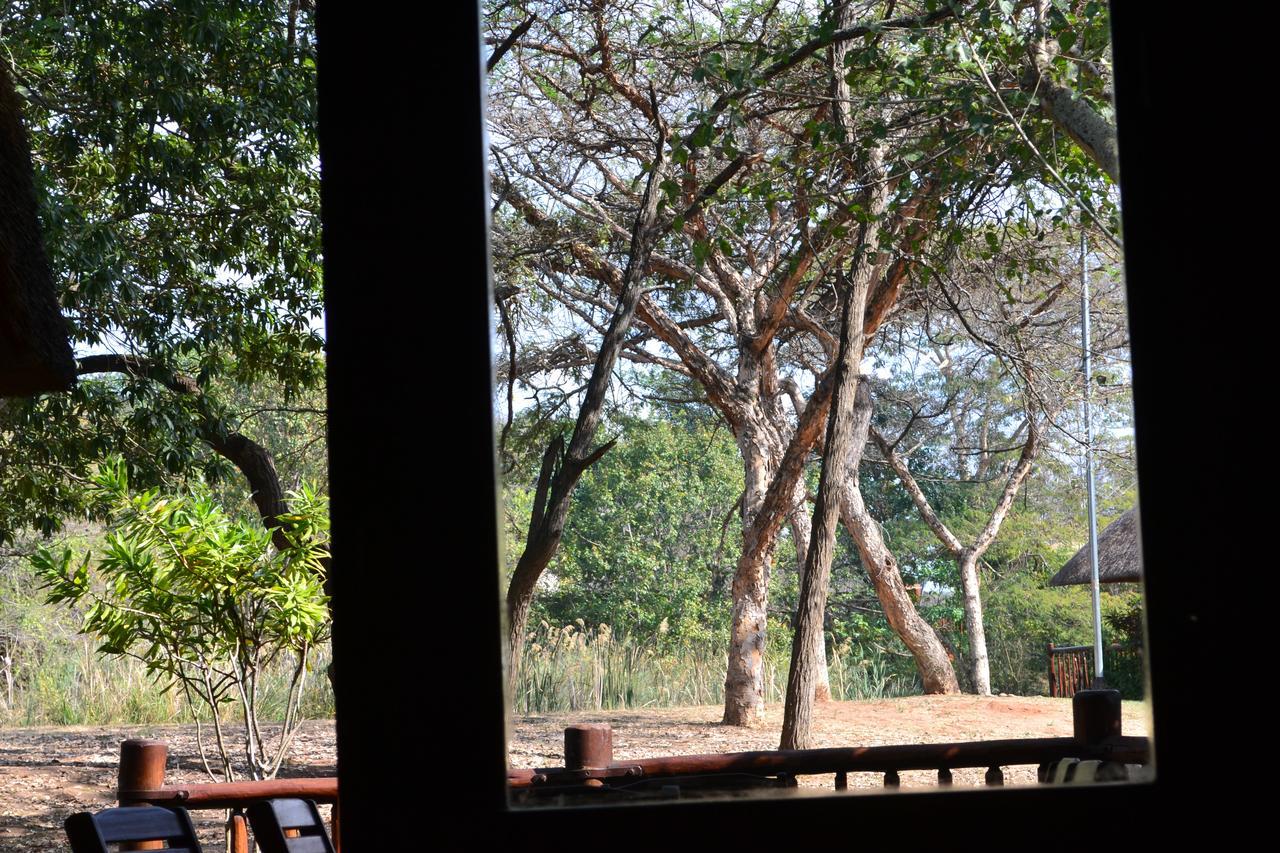 Kruger Park Lodge - Golf Safari Sa Хейзивью Экстерьер фото