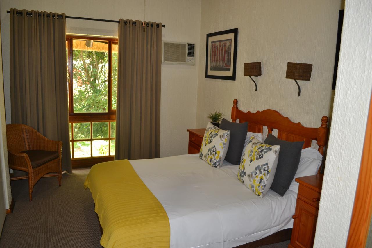 Kruger Park Lodge - Golf Safari Sa Хейзивью Экстерьер фото